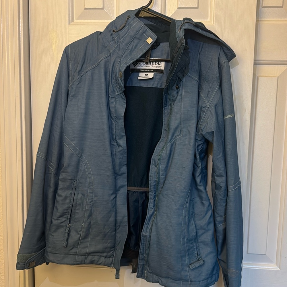 Columbia rain jacket